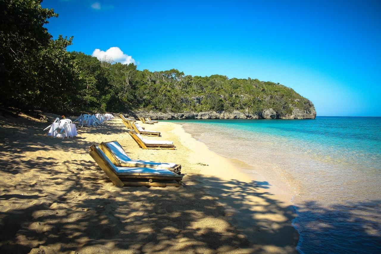 N2N Suites - Ochio Rios Vacation Home Ocho Rios Buitenkant foto