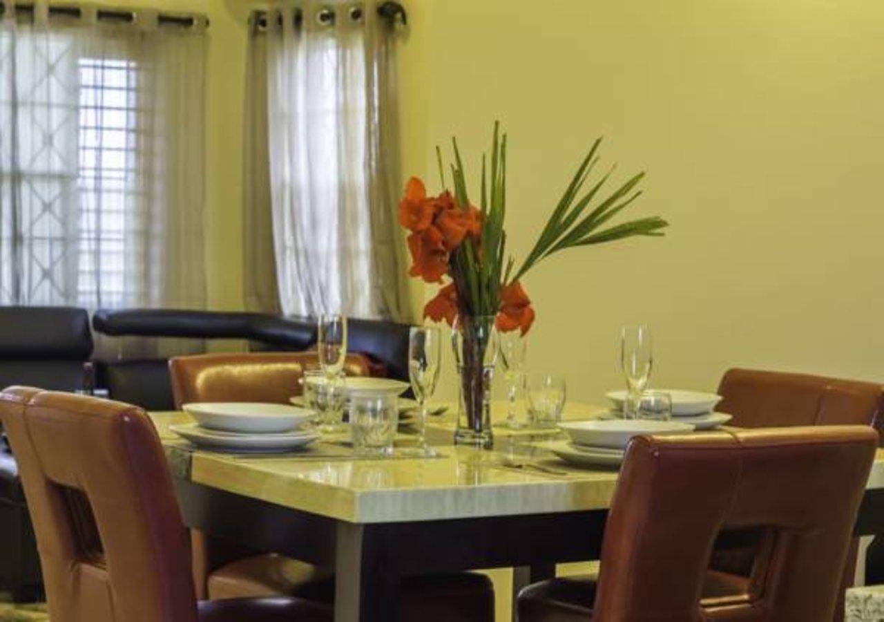 N2N Suites - Ochio Rios Vacation Home Ocho Rios Buitenkant foto