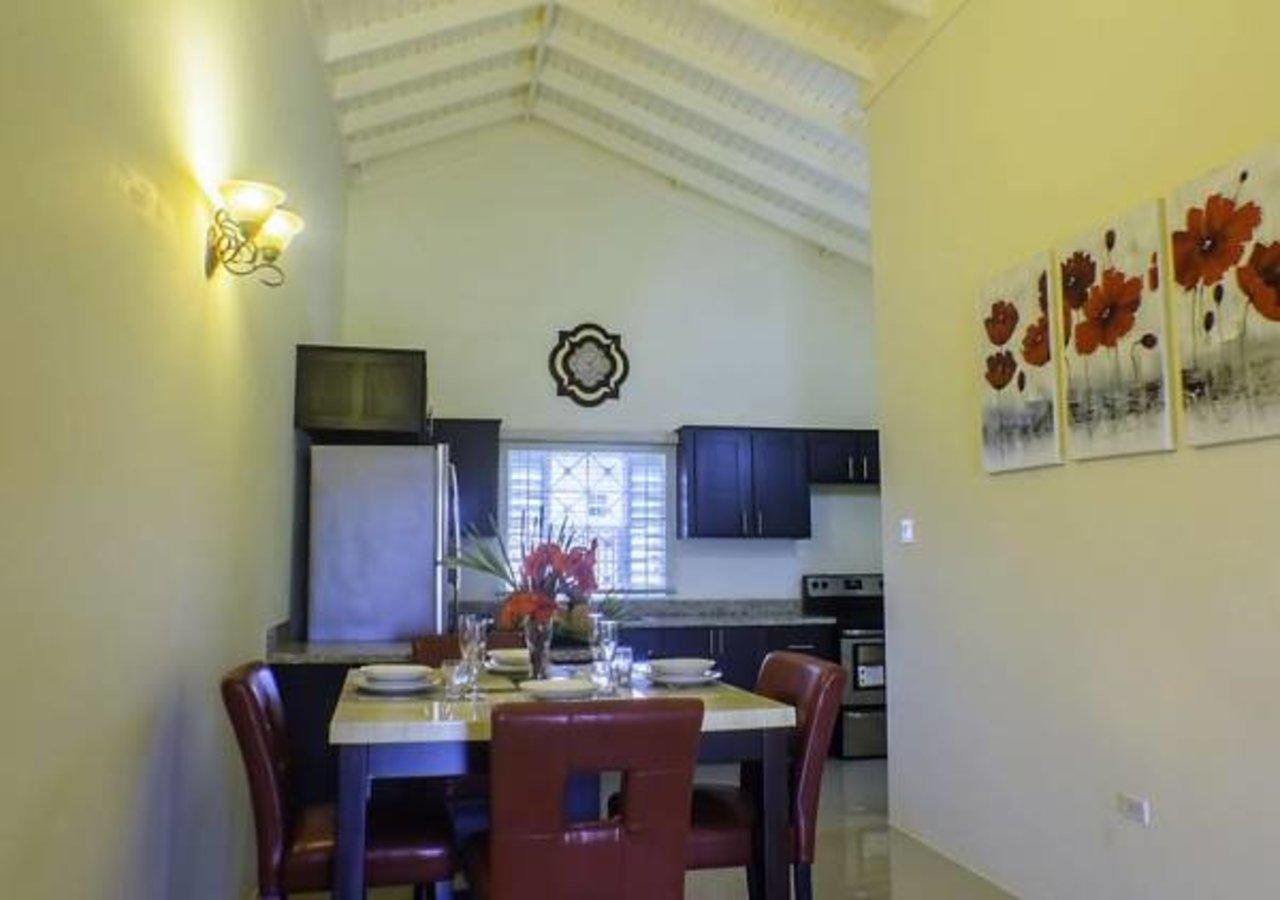 N2N Suites - Ochio Rios Vacation Home Ocho Rios Buitenkant foto